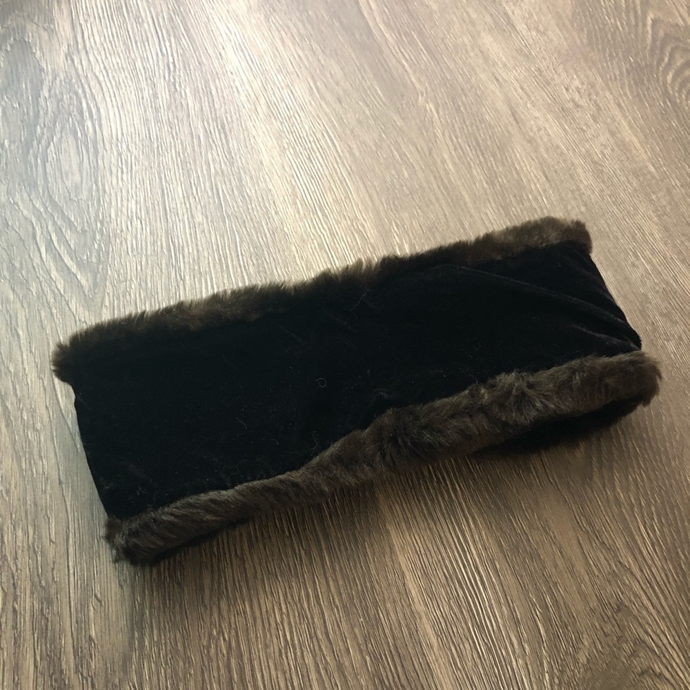 Faux Fur Set - Picture 4 of 5